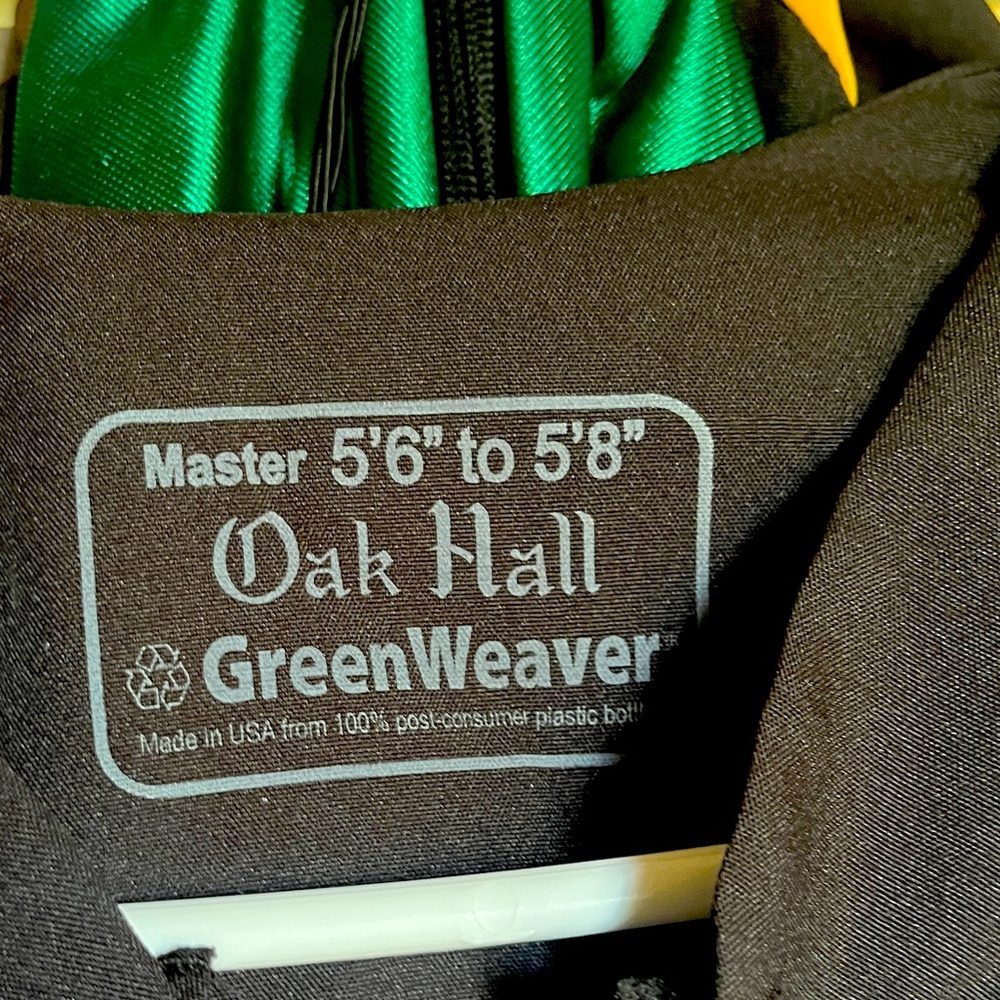 University of Vermont Commencement Gown, Cap and Hood - Master, 5’6” to 5’8”